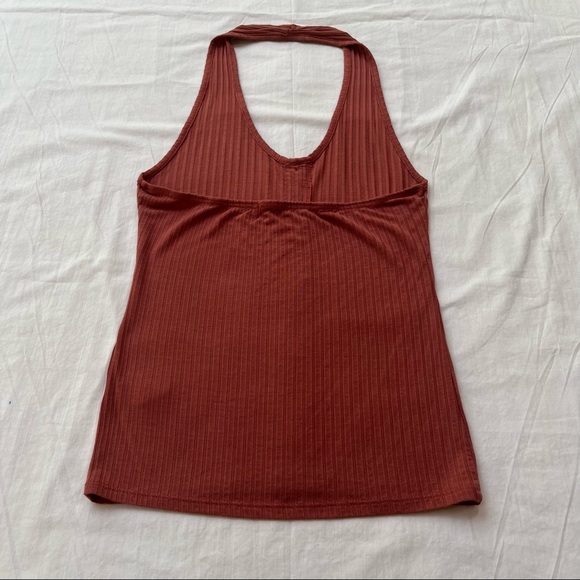 Caution to the Wind Rust Colored Ribbed Halter Top Size Small - Picture 4 of 9